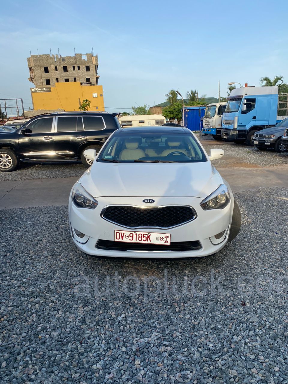 KIA Cadenza 2015